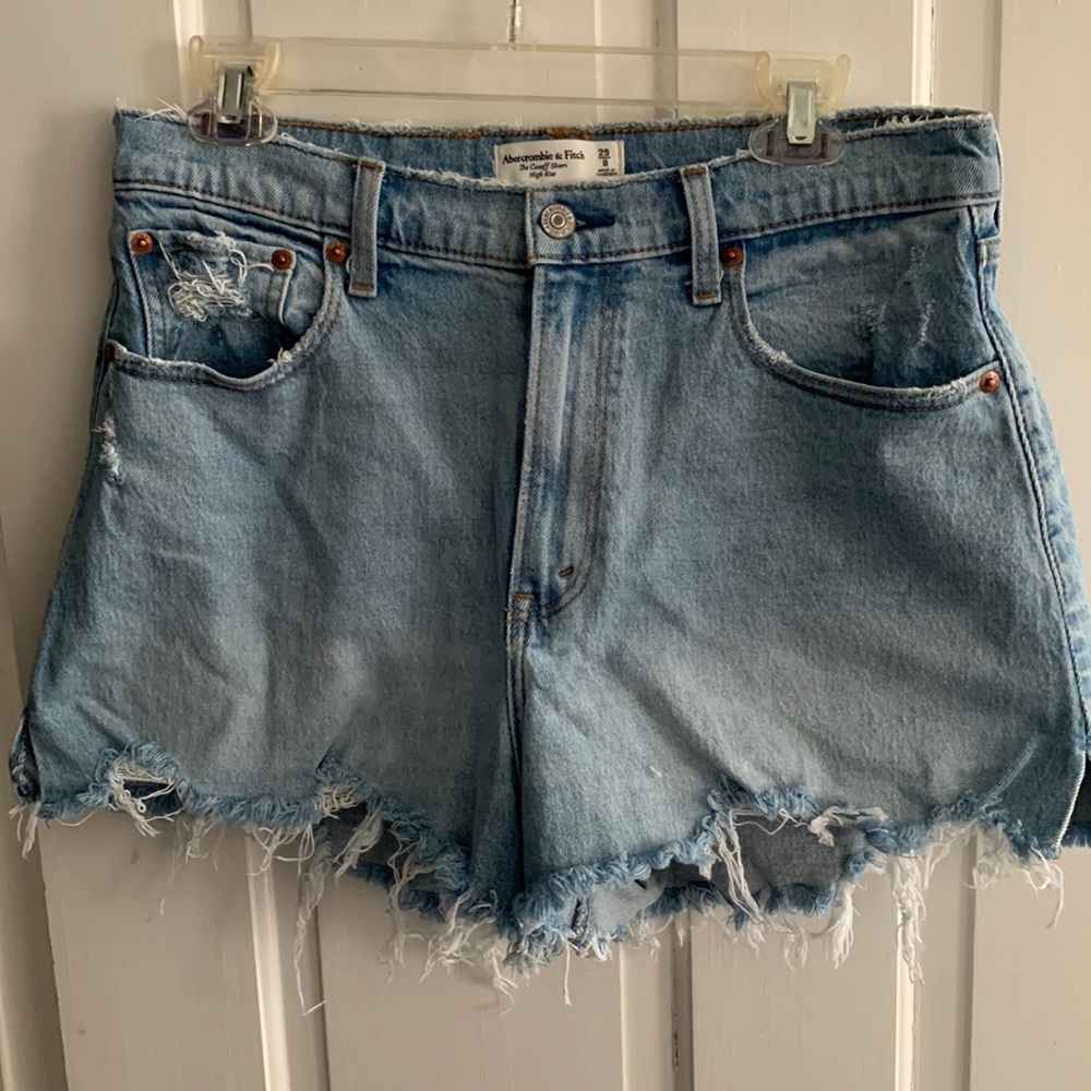 Abercrombie & Fitch the Cutoff Short High Rise Curve Love in size 29 / size 8